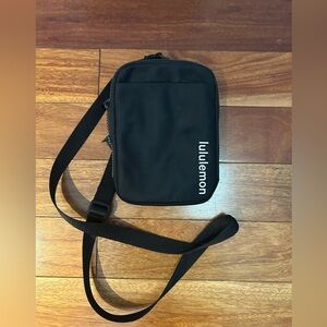 lululemon athletica Black easy access cross body Bag